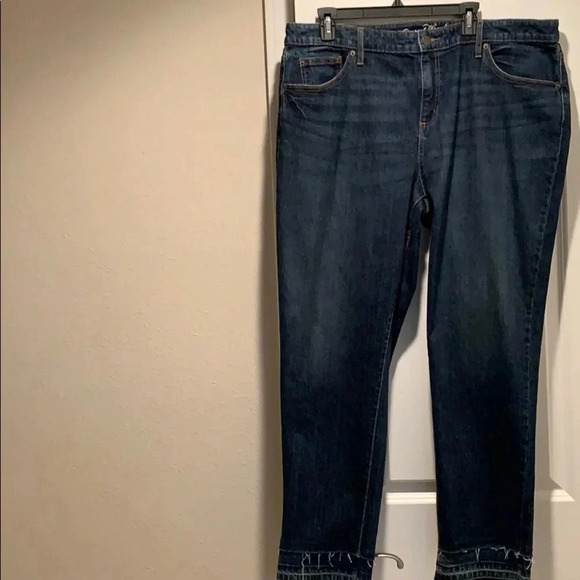 Universal Thread Mid-Rise Boyfriend Jeans Dark - Picture 6 of 13